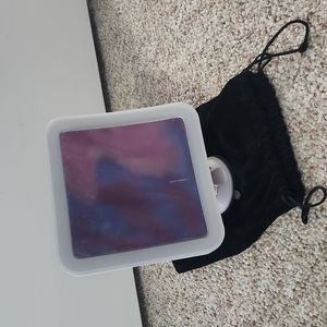 Light up travel mirror